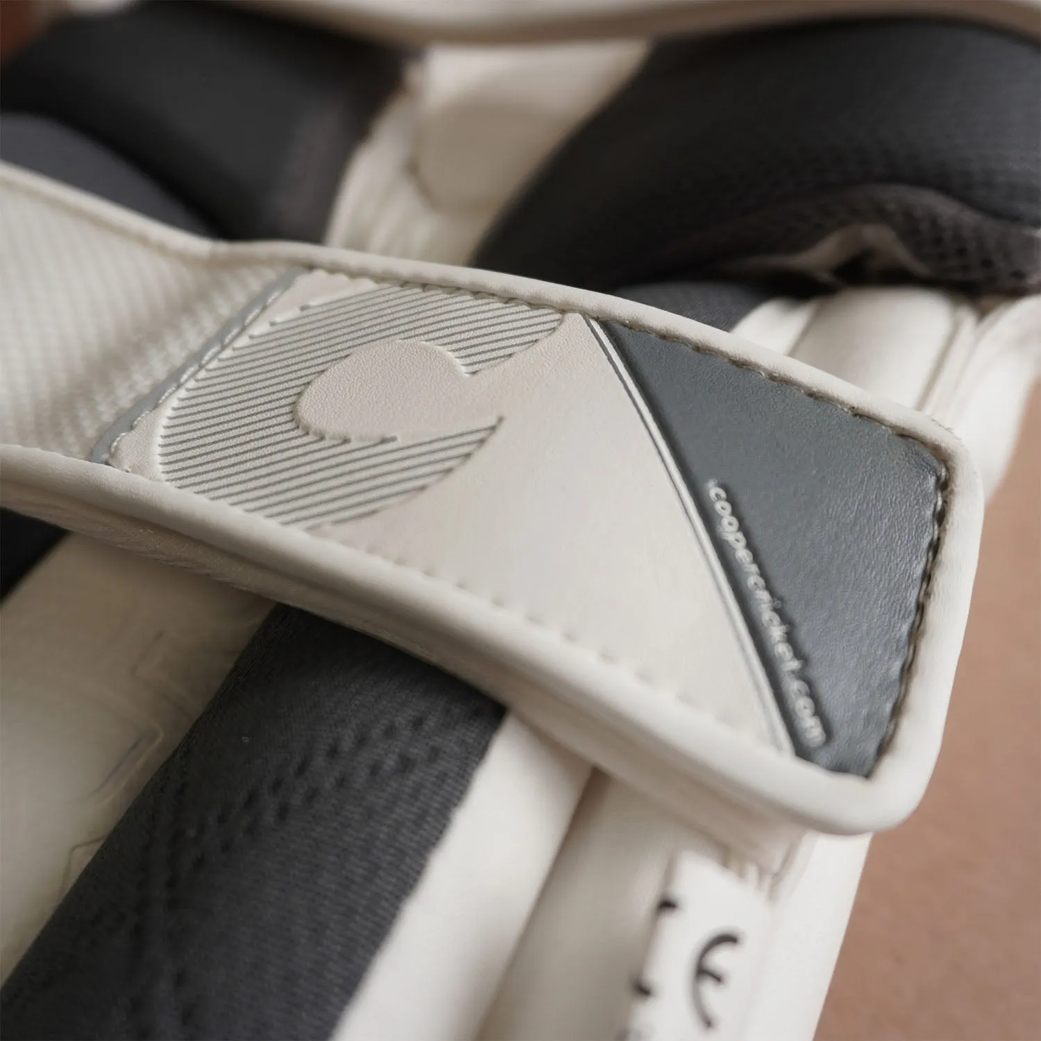 BISON PADS 2024-25 - ADULT