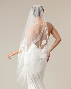 BOSQUE ORGANZA EMBROIDERY FINGERTIP VEIL