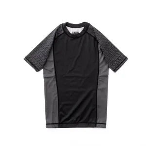 Breathe and Flow Rashguard - Men - Short Sleeve