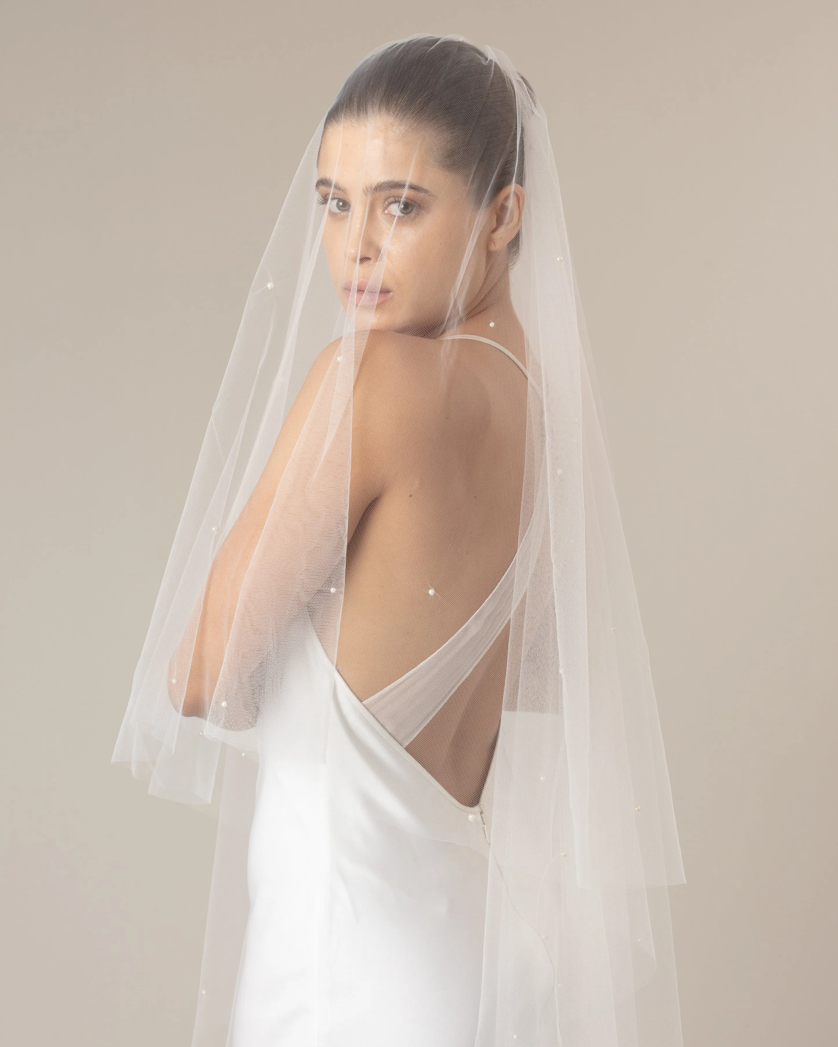 BRILLO PEARL VEIL WITH BLUSHER