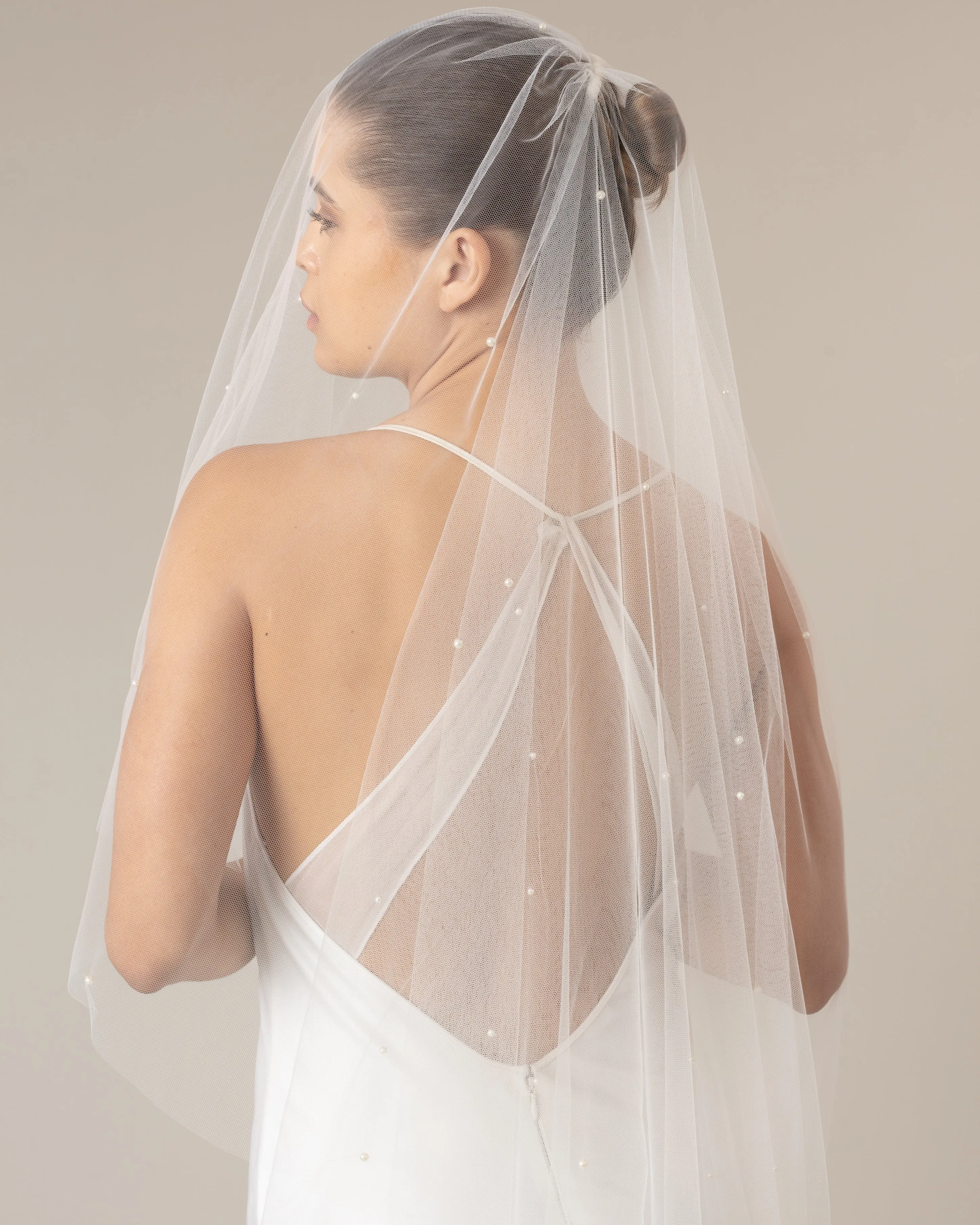 BRILLO PEARL VEIL WITH BLUSHER