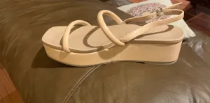 Chinese Laundry Skippy Sandal (Head to Toe Fashion)