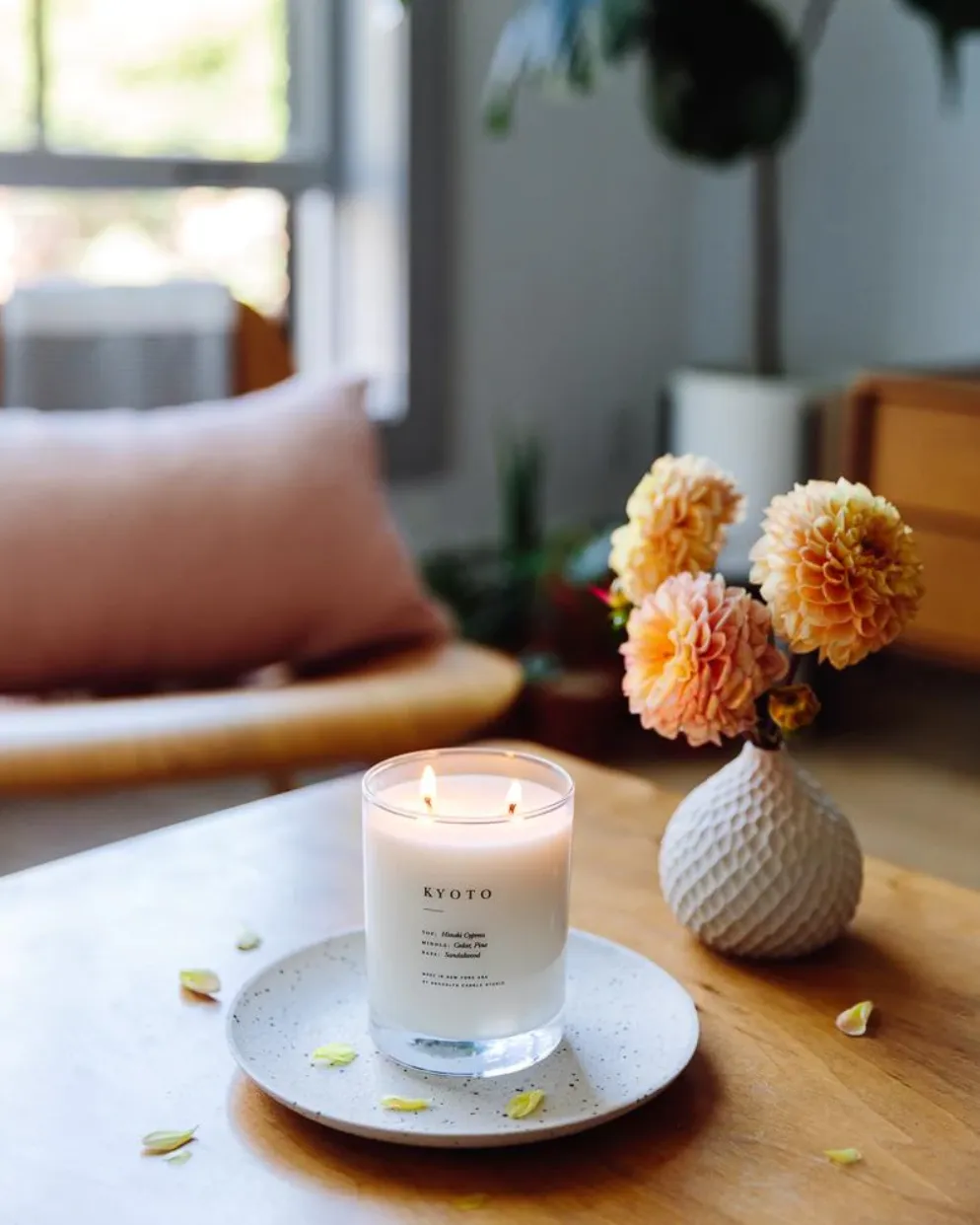 Escapist Candle