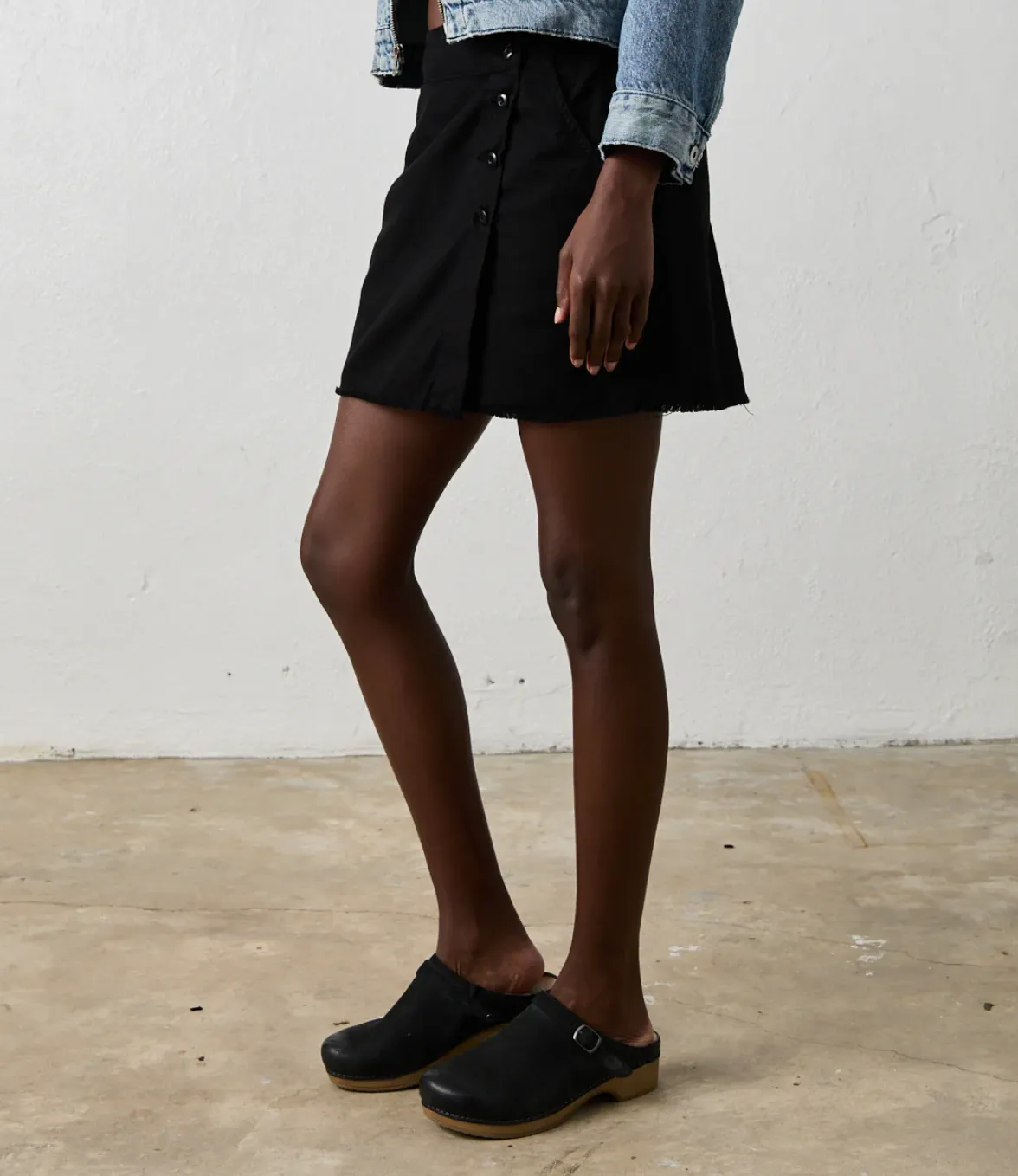 EVERLY SKIRT IN BLACK