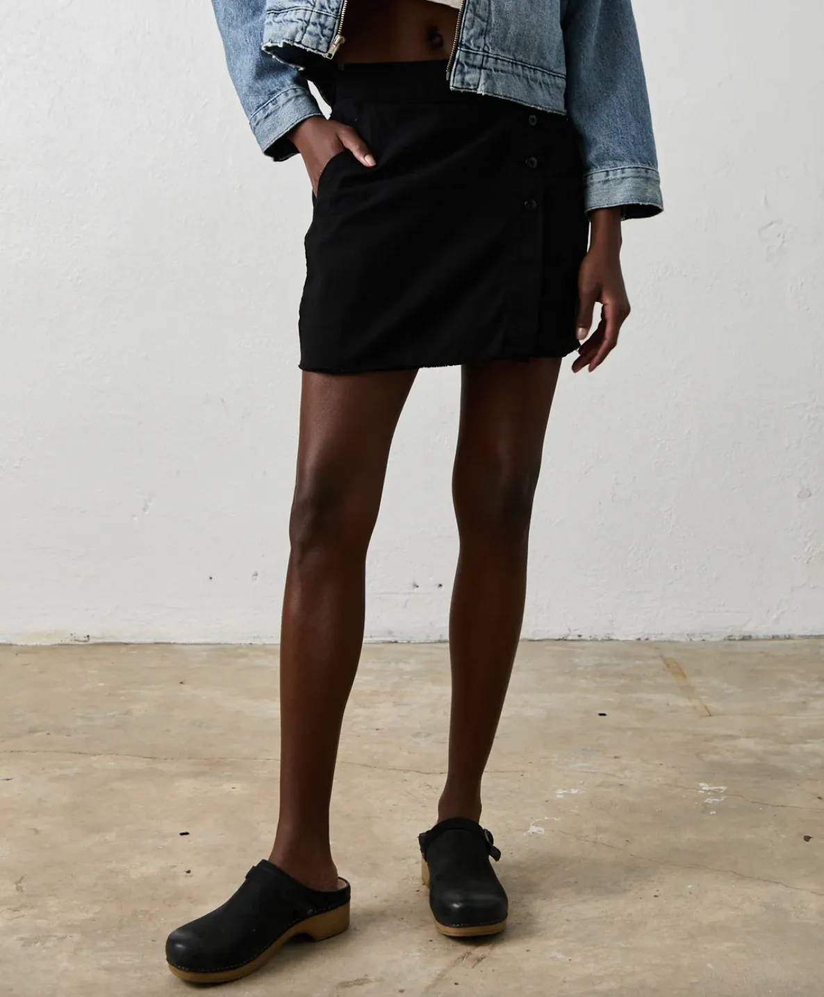 EVERLY SKIRT IN BLACK