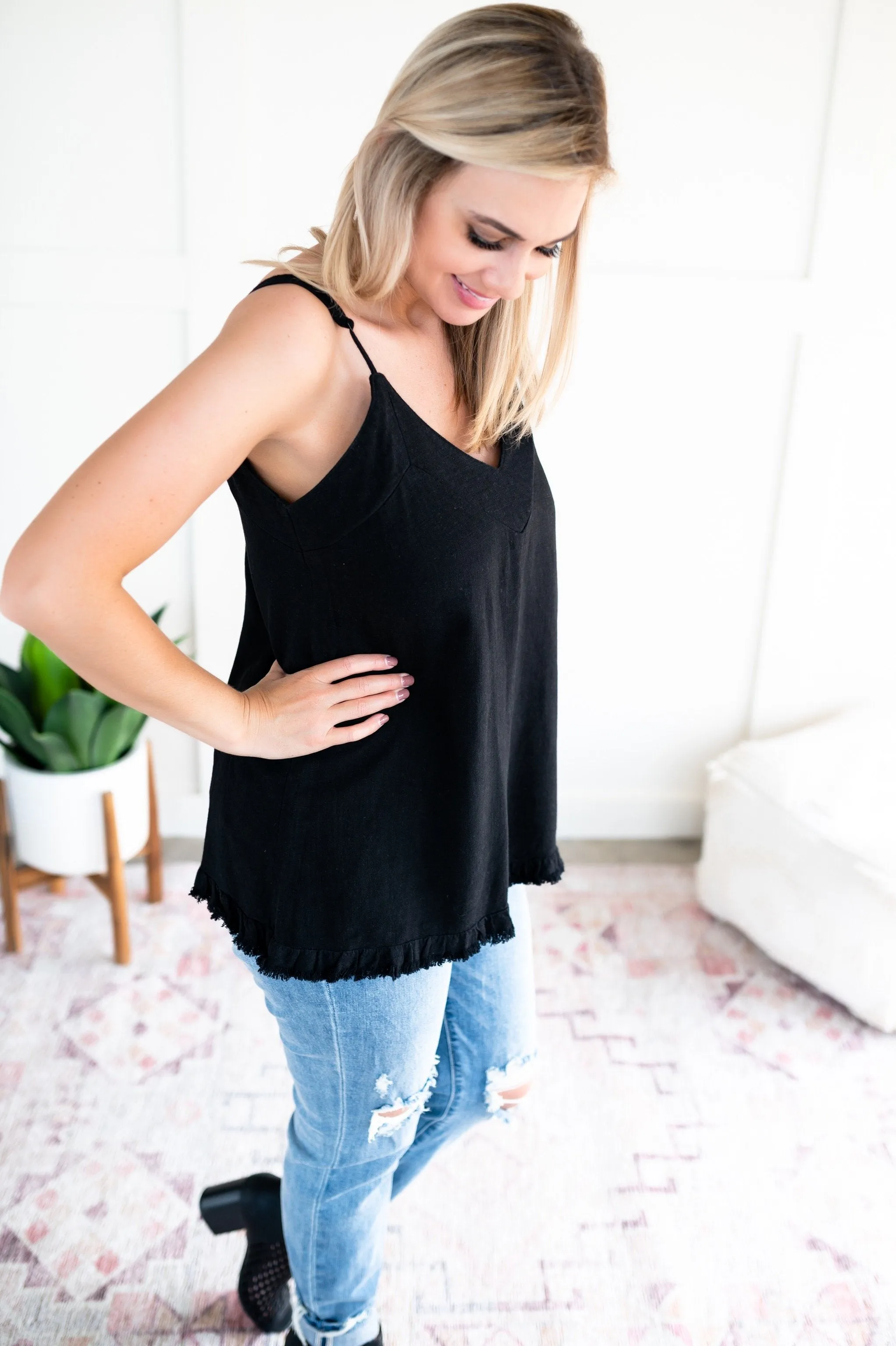 Going The Distance Sleeveless Top In Black