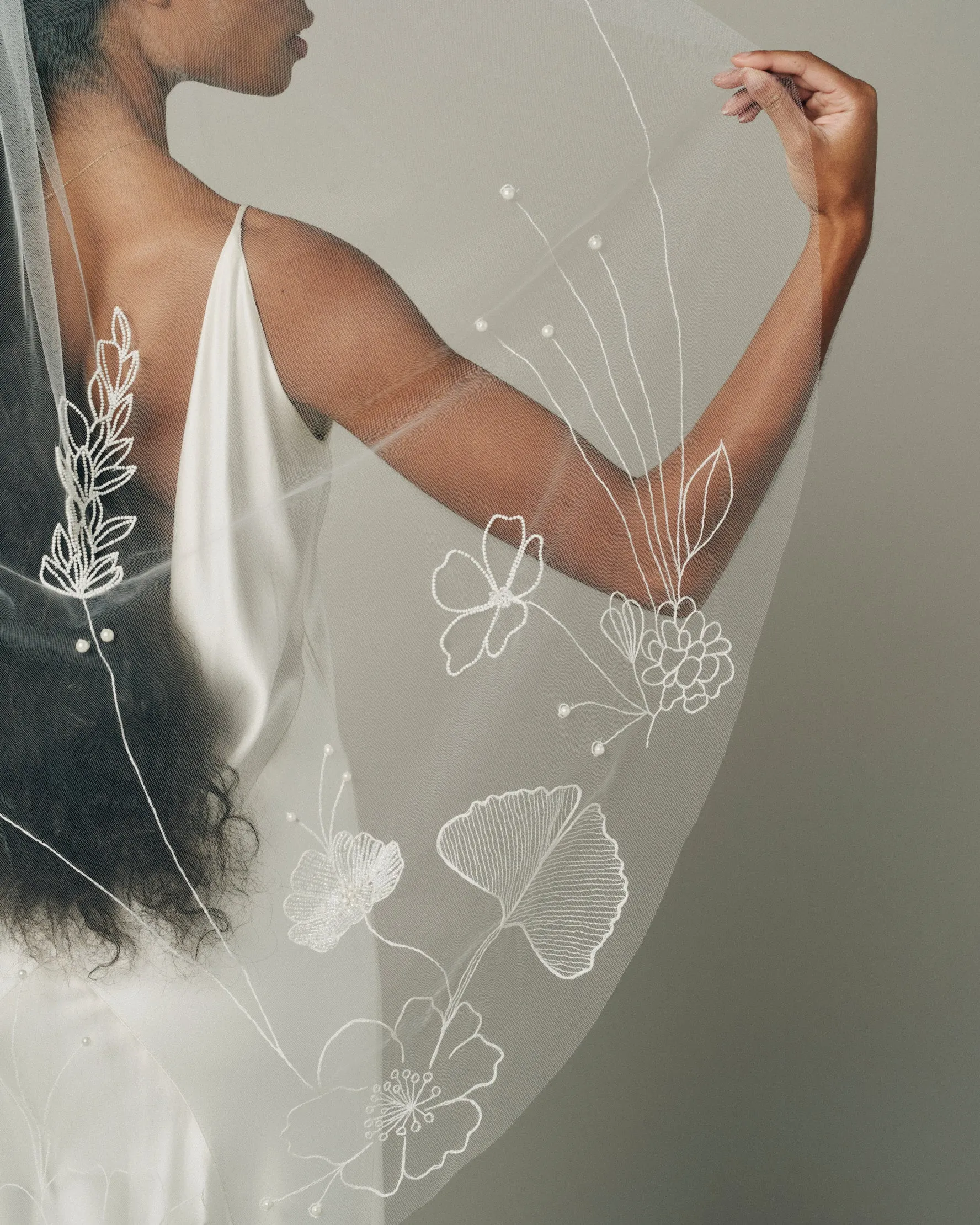 HANA BEADED EMBROIDERED FLORAL VEIL