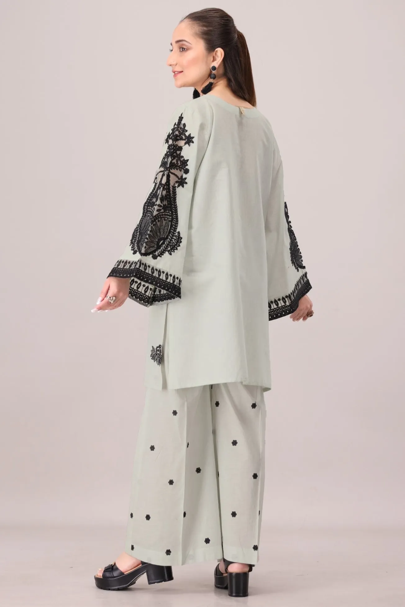 LEM-32 2PC EMBROIDERED LAWN STITCHED