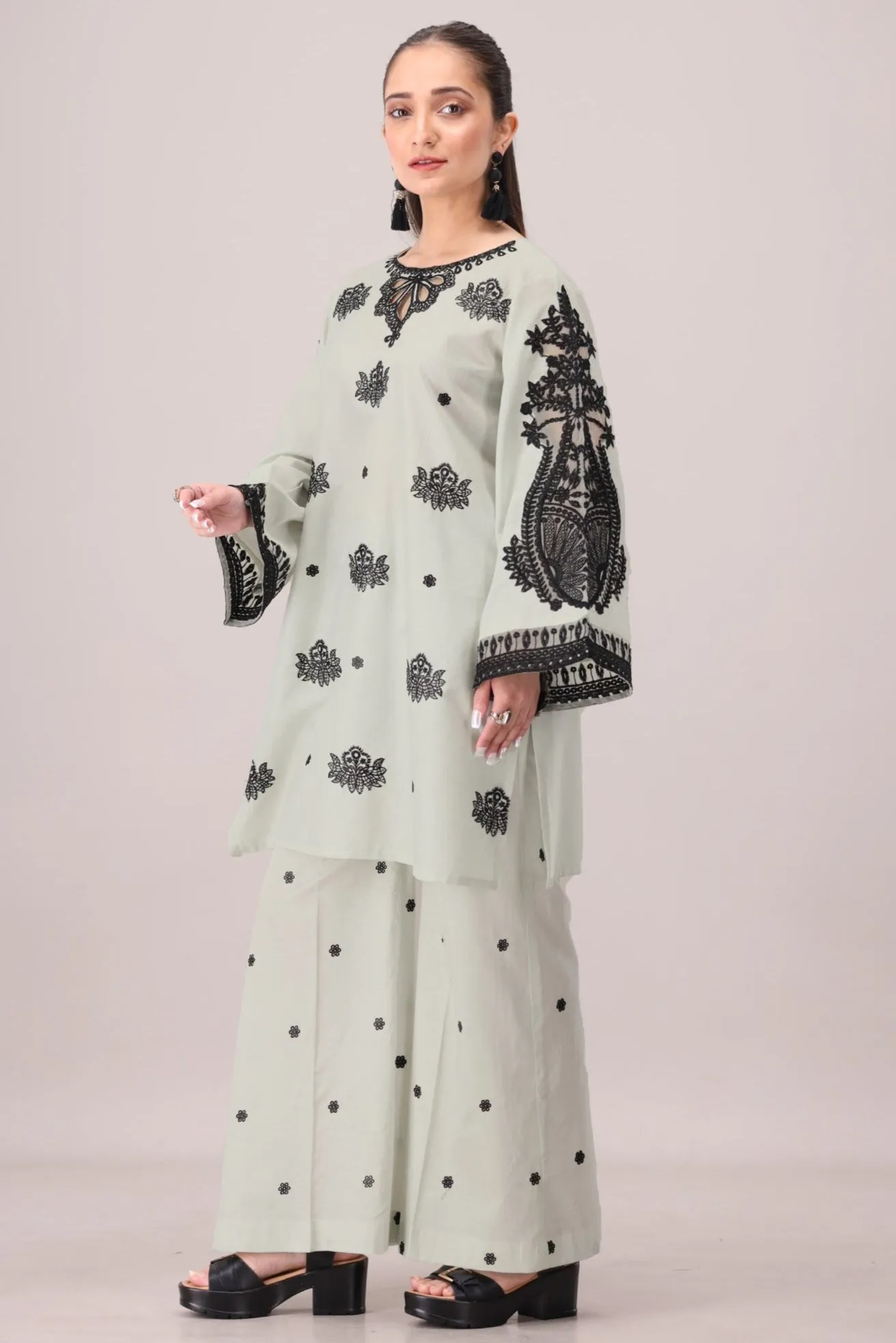 LEM-32 2PC EMBROIDERED LAWN STITCHED