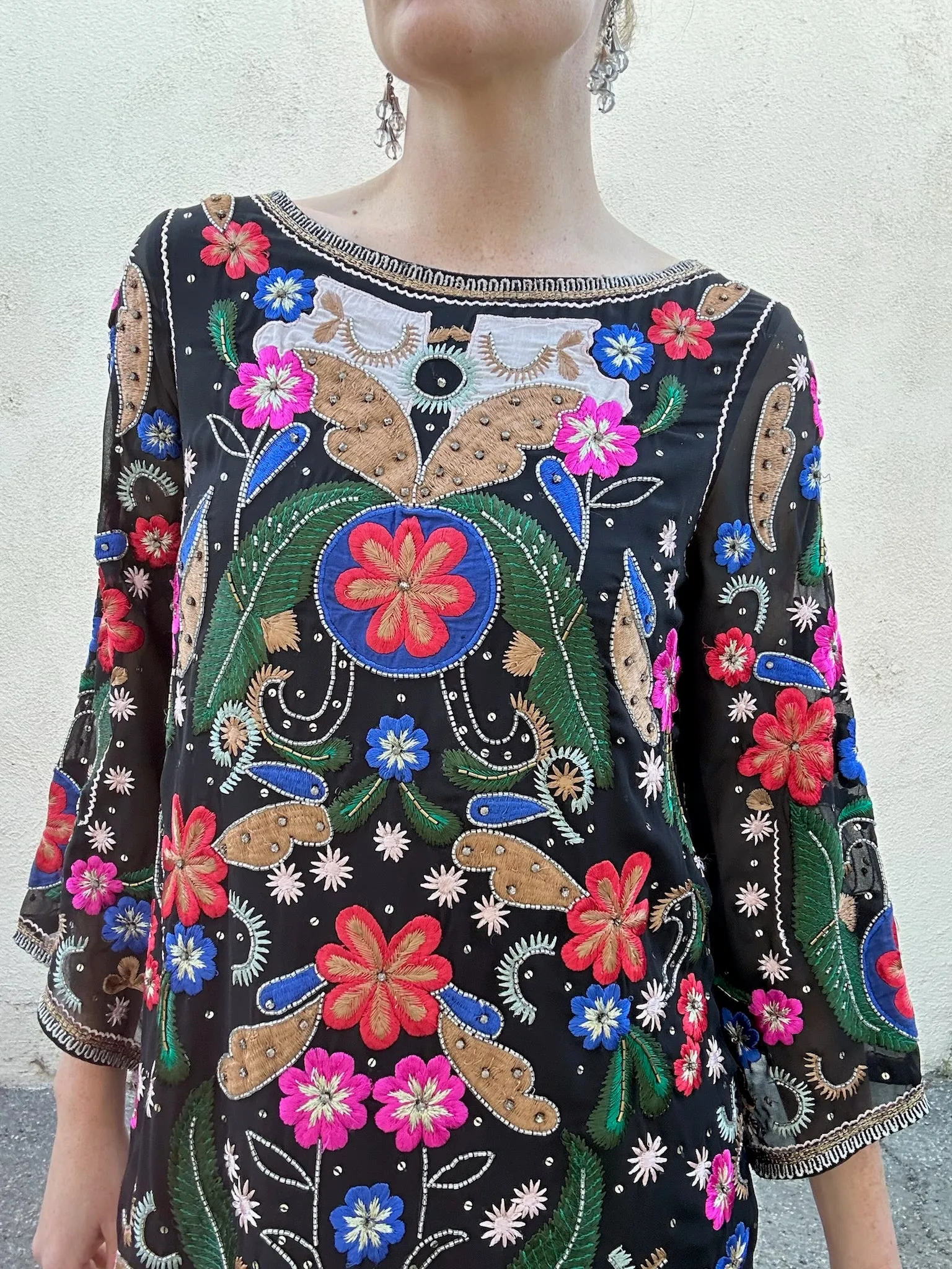 NWT Alice   Olivia Embroidered/Beaded Mini Gown