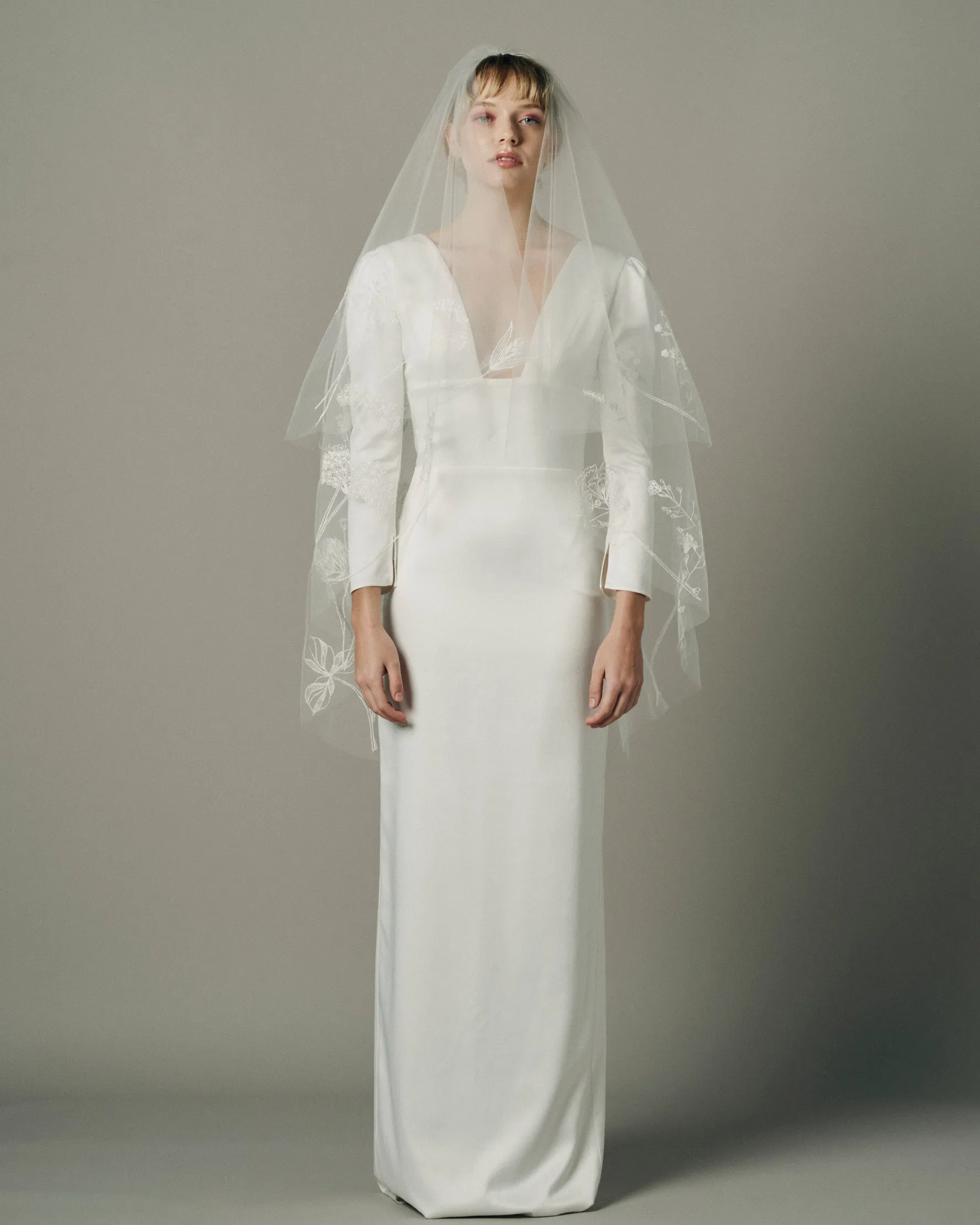 RTS.- MEADOW WILDFLOWERS EMBROIDERED VEIL