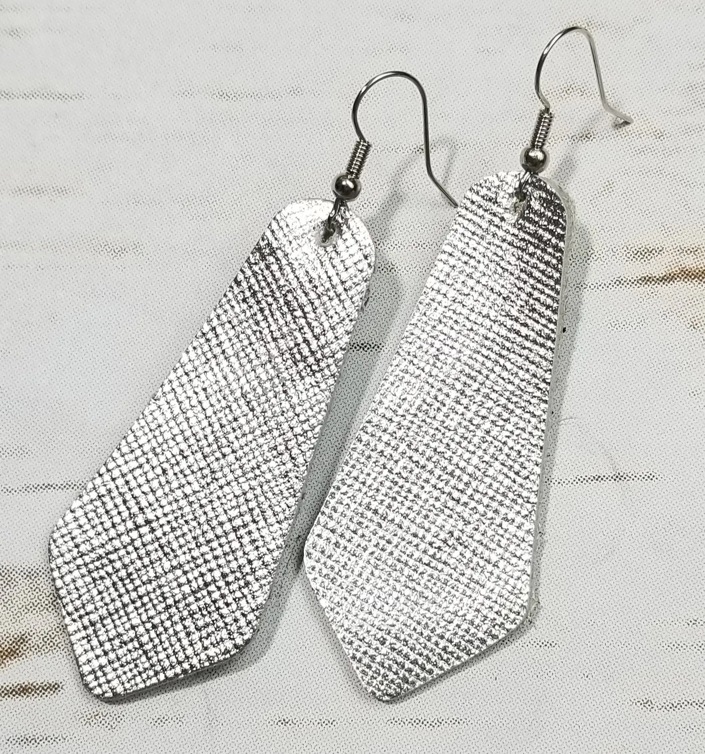 Silver Textured Oblong Diamond Leather Earrings
