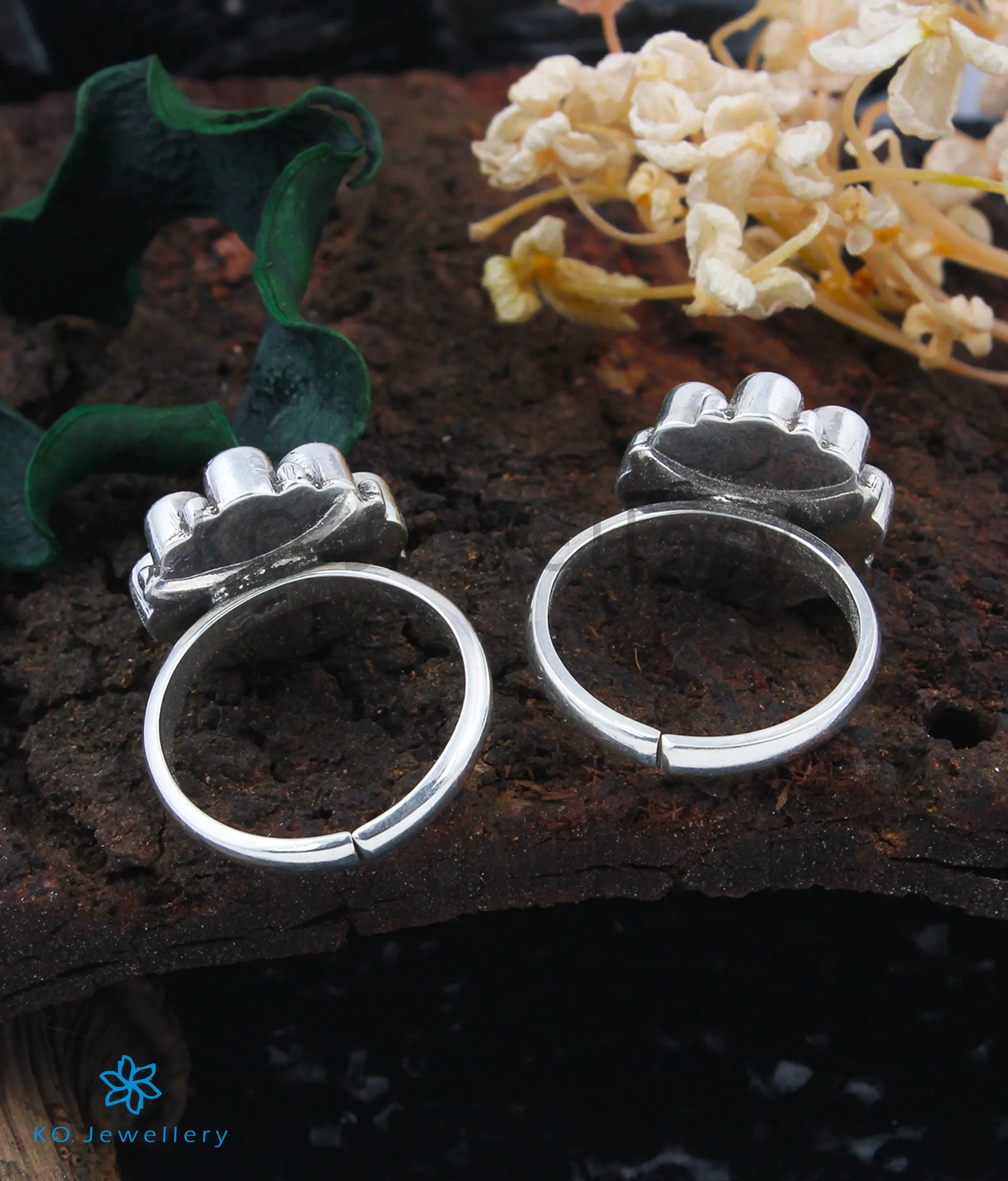 The Sia Silver Toe-Rings (Red)