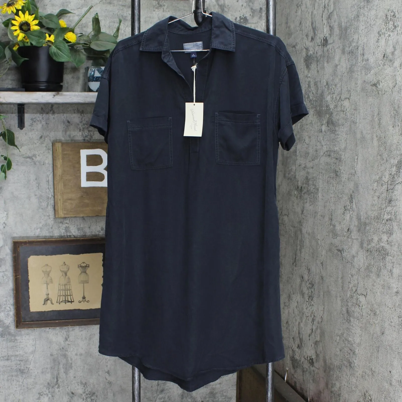 Universal Thread Women's Short Sleeve Shirtdress 00547554